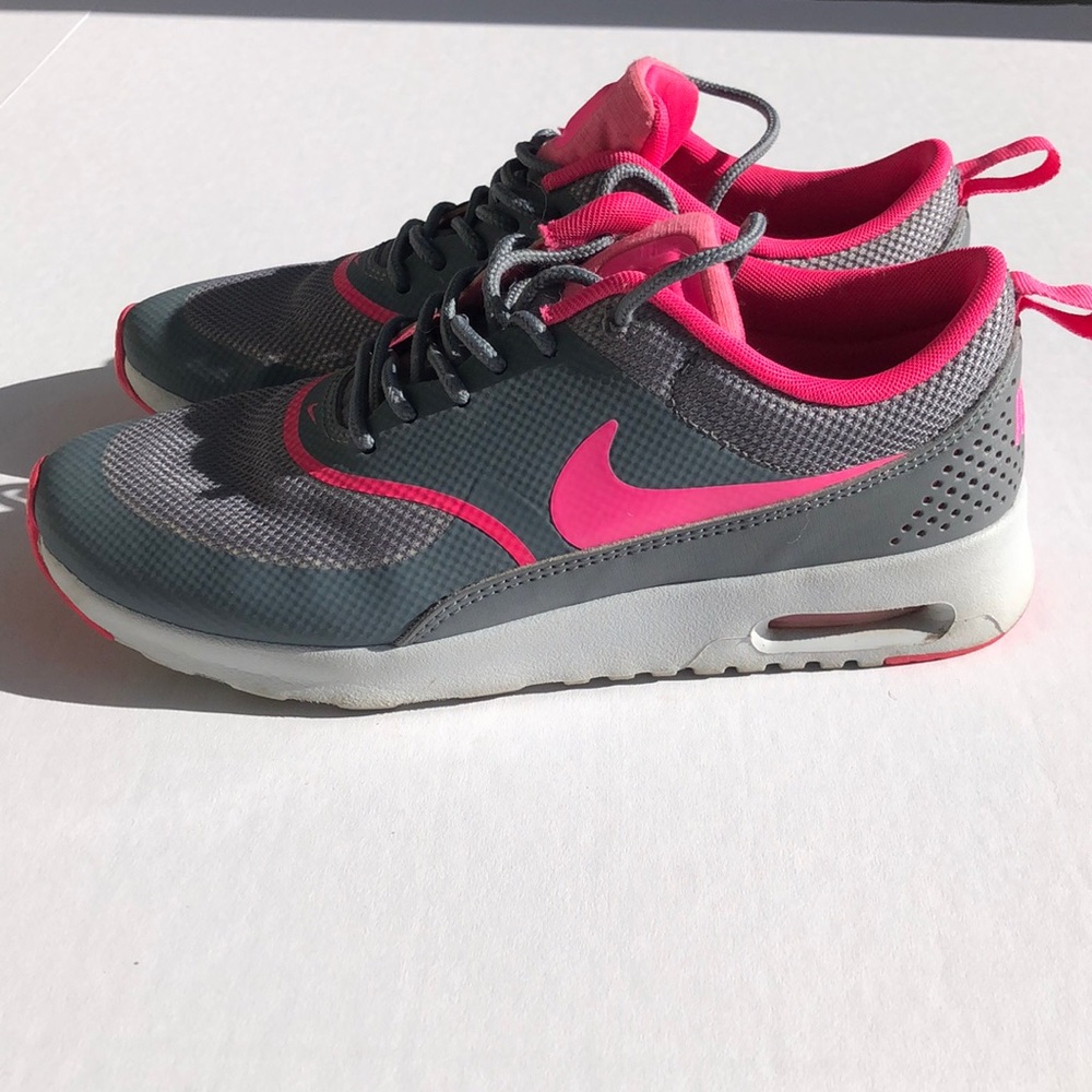 Shoes - Picture 3 of 5